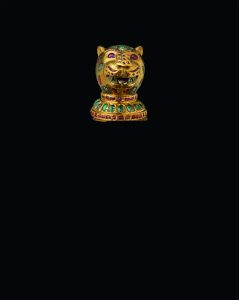 Epi-de-couronnement-provenant-du-trône-de-Tipu-Sultan.